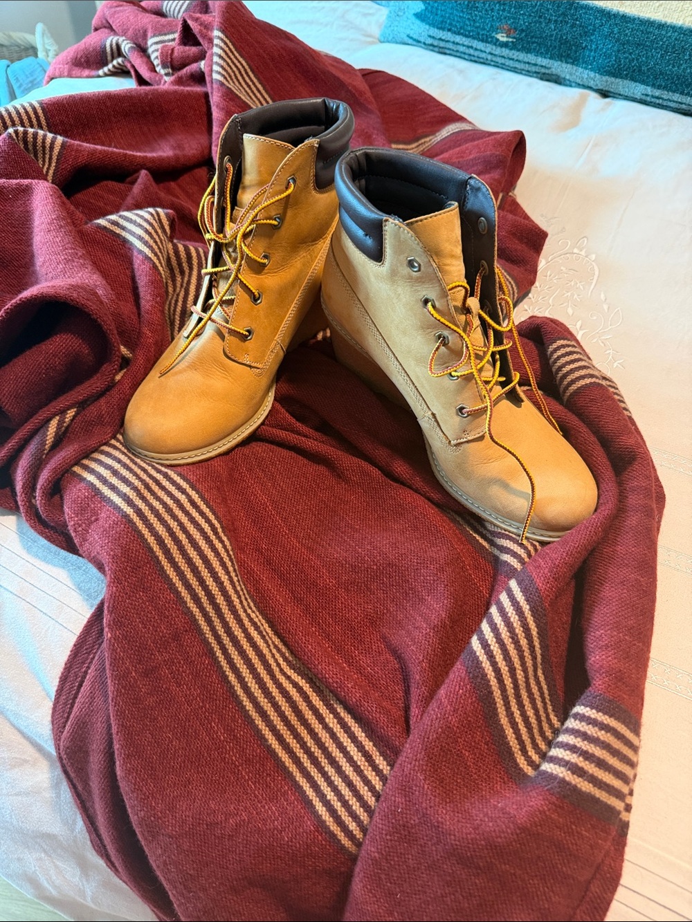Timberland Tan Lace-Up wedge lace up boots